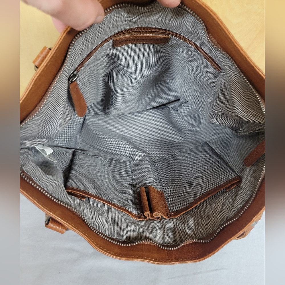 Spikes & Sparrow Leather Tote - Picture 6 of 13